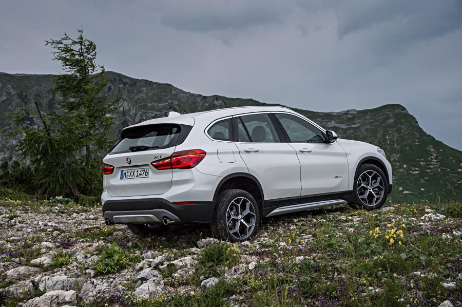  BMW X1 xDrive2.5d xLine 2015 года  (фото 12 из 30)